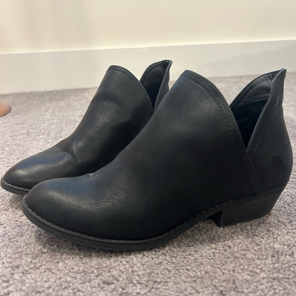 Low black ankle booties. Size 7.5.